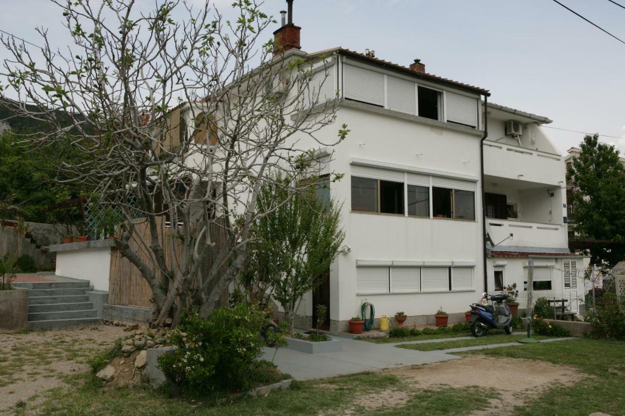 Studio Apartments Gilda Baška Εξωτερικό φωτογραφία
